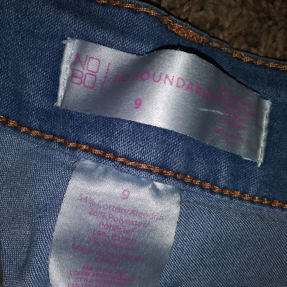 Shorts - Picture 2 of 2